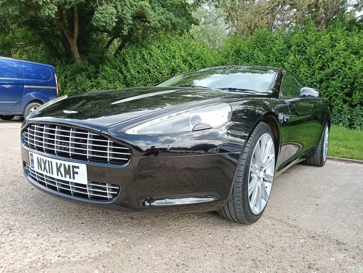2011-aston-martin-rapide-s-v12-60-big-13