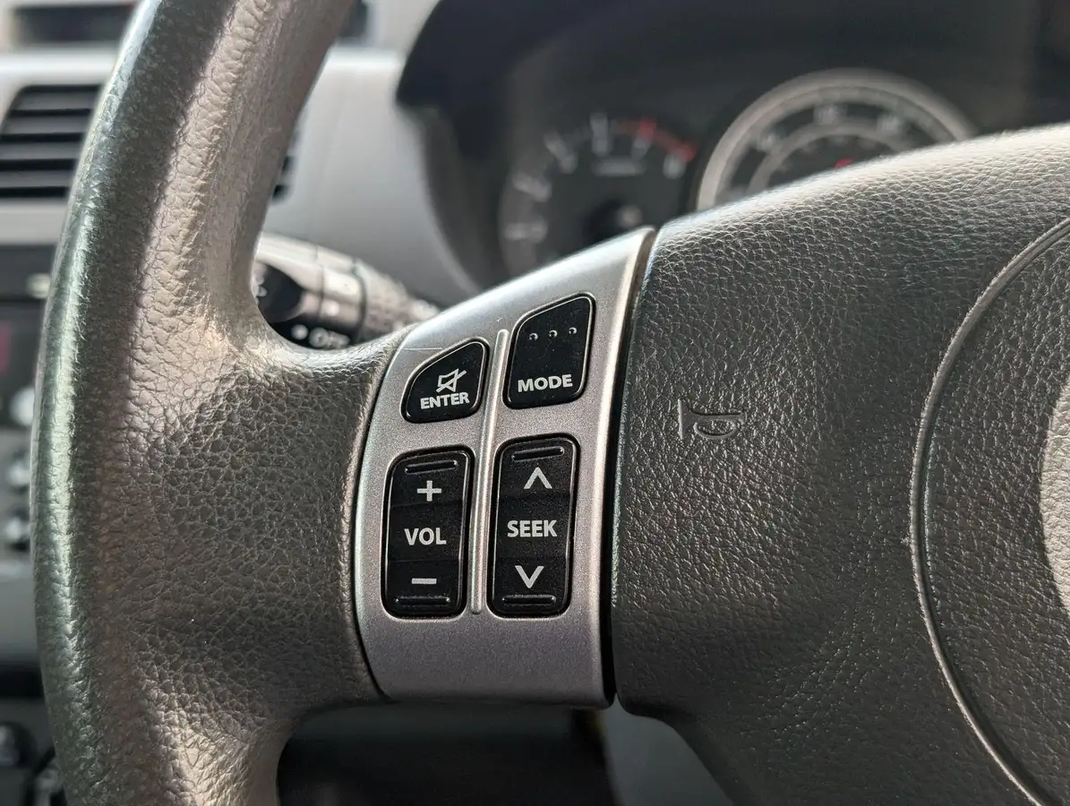 2008-suzuki-swift-15-glx-3d-big-22