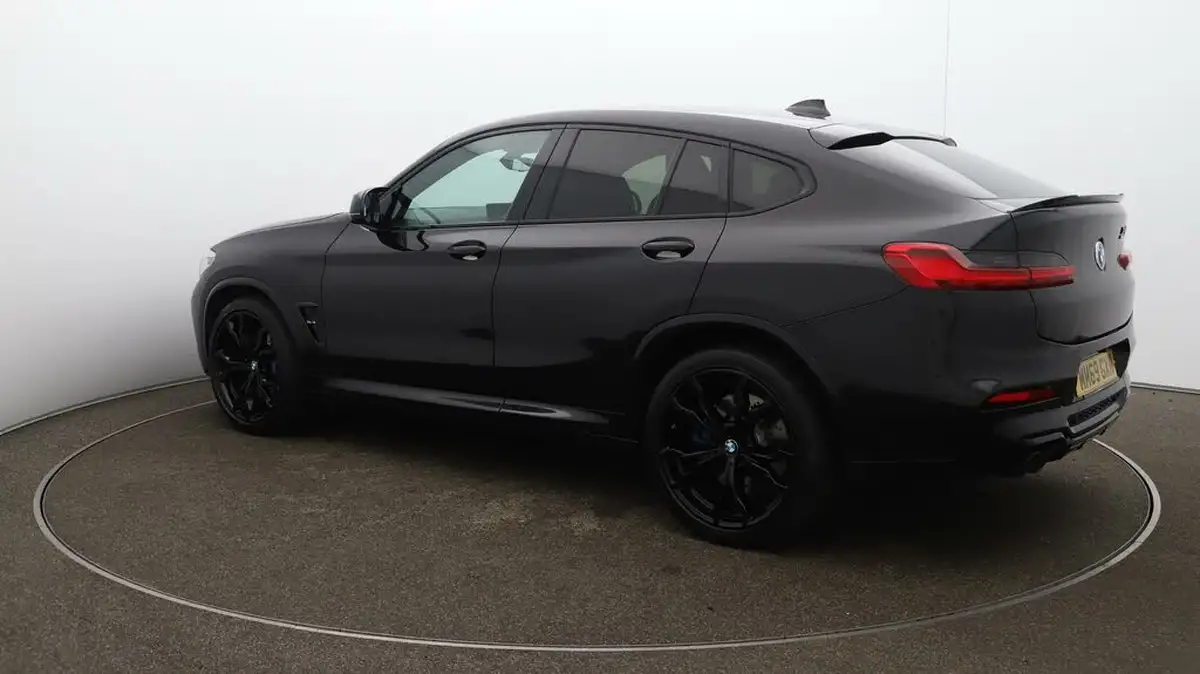 2019-bmw-x4-30-m-competition-big-36