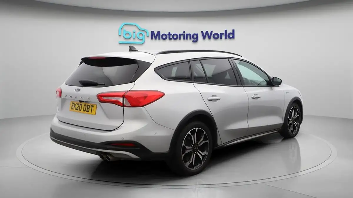 2020-ford-focus-20-active-x-estate-auto-big-7
