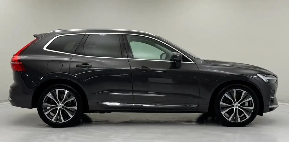 2021-volvo-xc60-20-t8-inscription-pro-455bhp-plug-in-hybrid-big-3