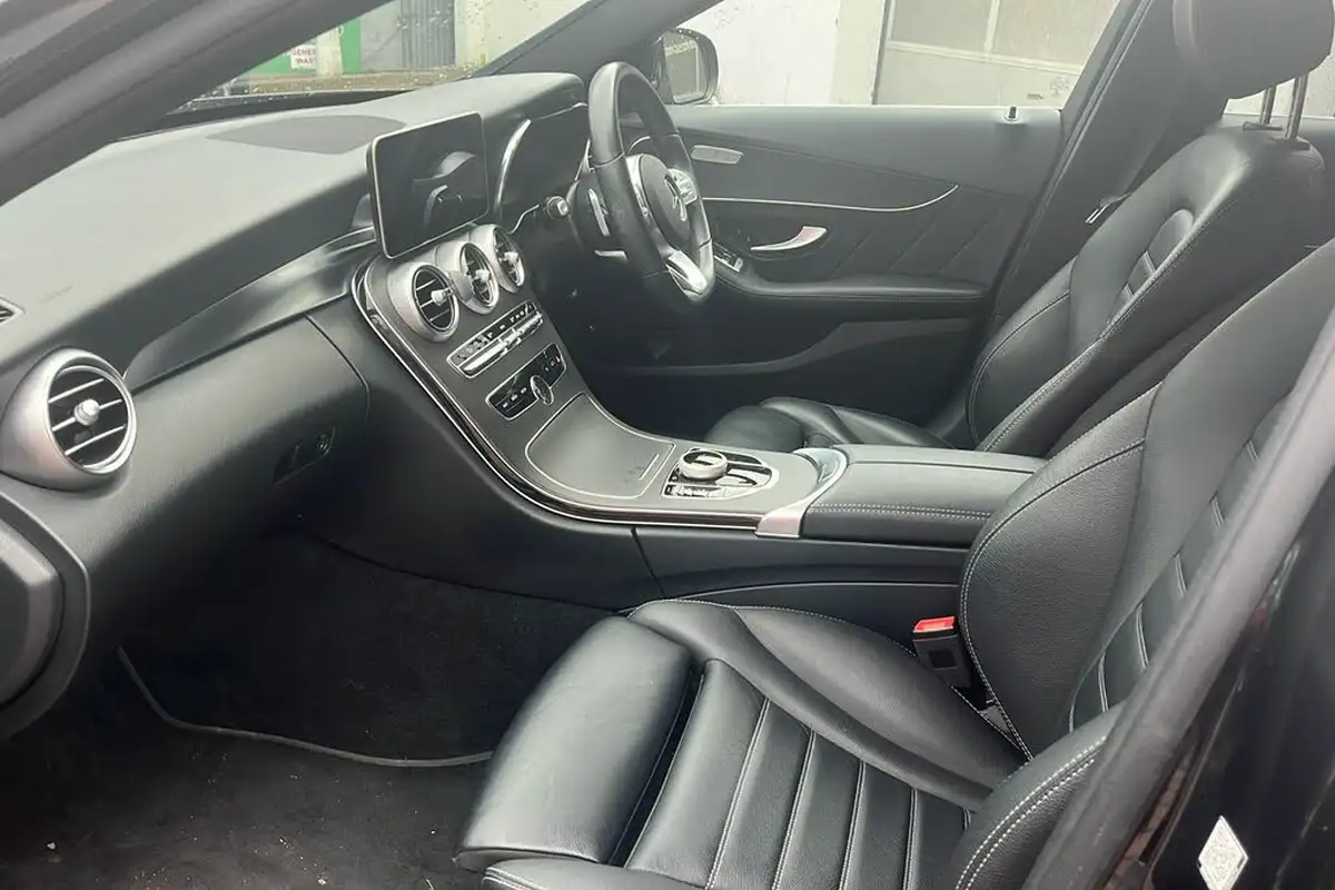 2021-mercedes-benz-c-class-15-c200-amg-line-198ps-eq-boost-ss-estate-5d-1497cc-big-2