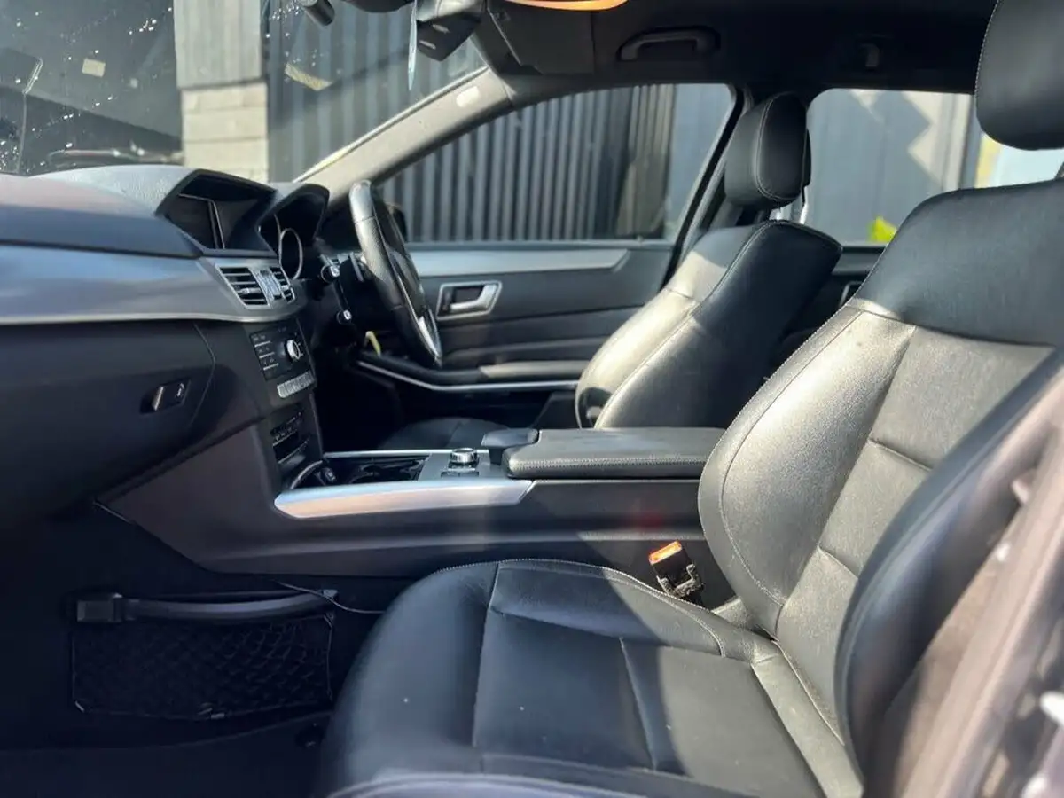 2016-mercedes-benz-e-class-21cdi-e220-amg-night-edition-estate-5d-big-14