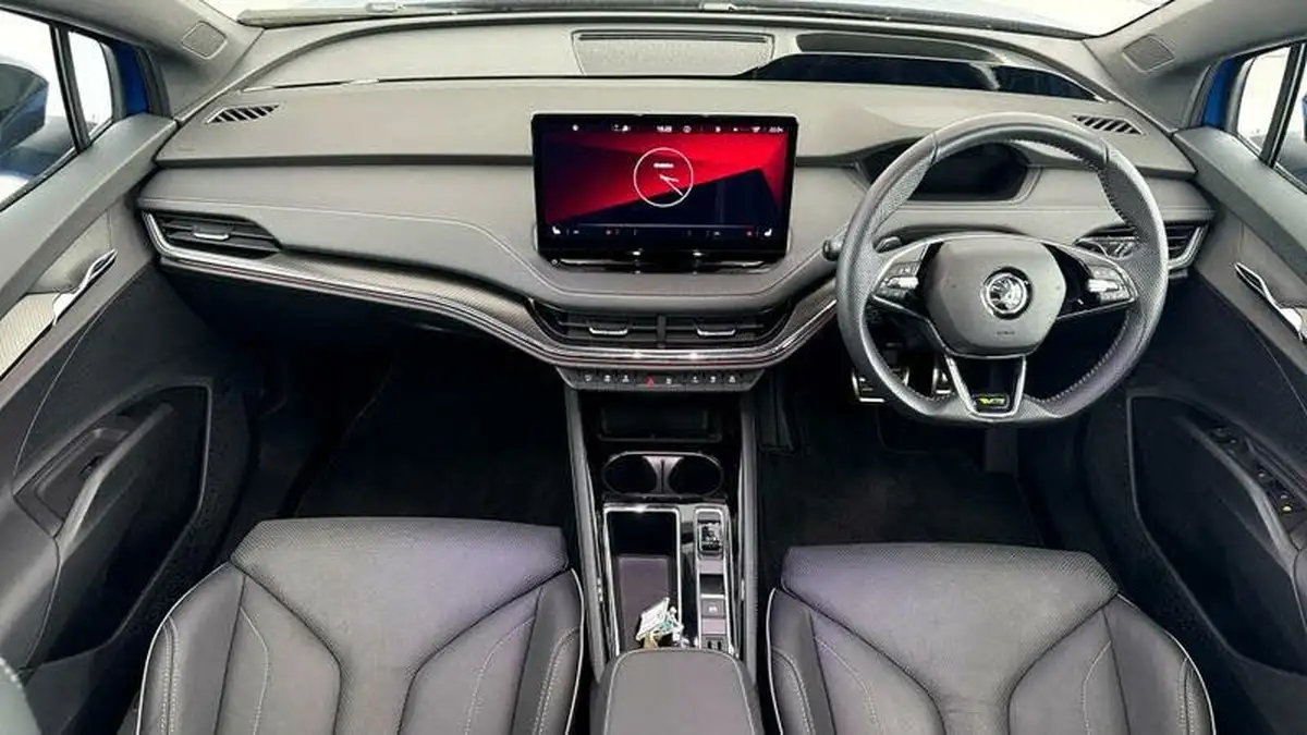 2022-skoda-enyaq-e-80-vrs-big-7