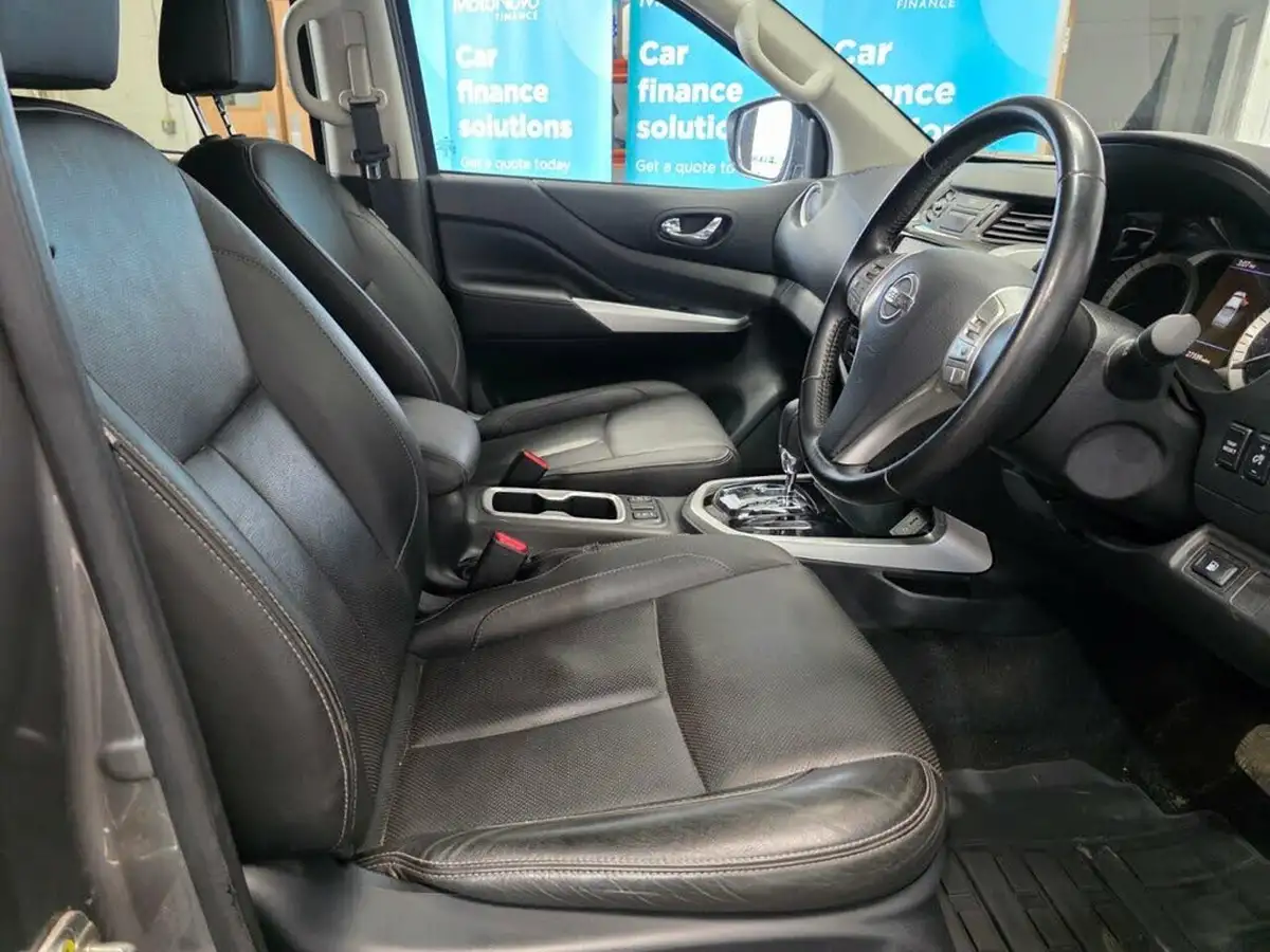 2021-nissan-navara-23dci-tt-tekna-8-navileather-auto-big-14
