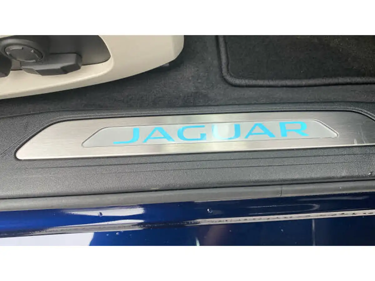 2024-jaguar-xe-20-d200-r-dynamic-s-big-38