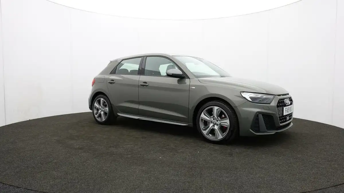 2019-audi-a1-20-40-tfsi-s-line-competition-big-39