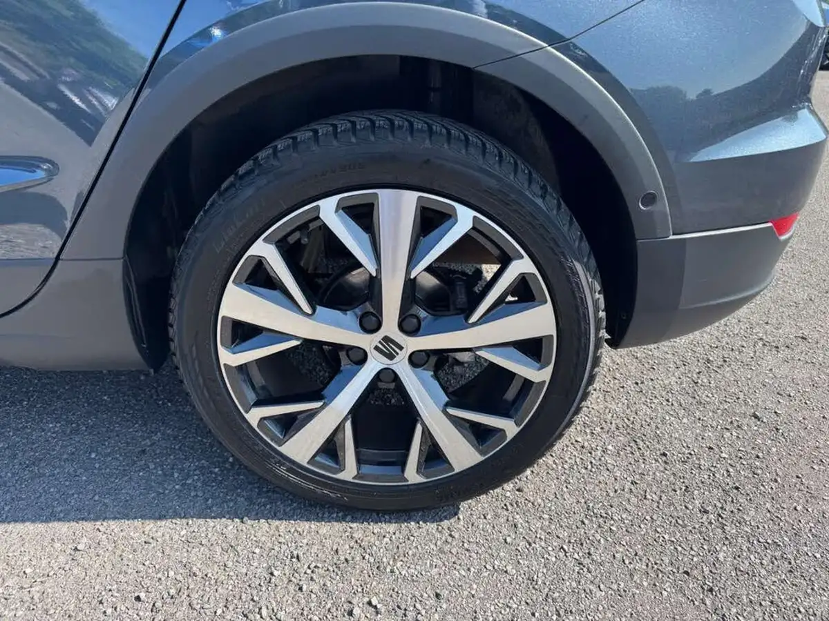 2024-seat-arona-10-tsi-xperience-lux-115ps-dsg-big-10
