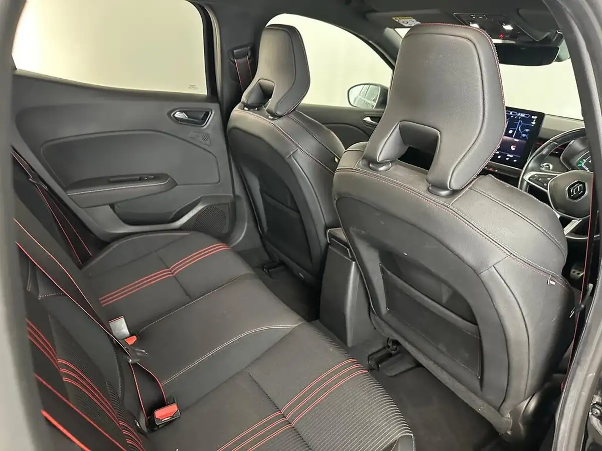 2021-renault-clio-10-tce-rs-line-90ps-big-25