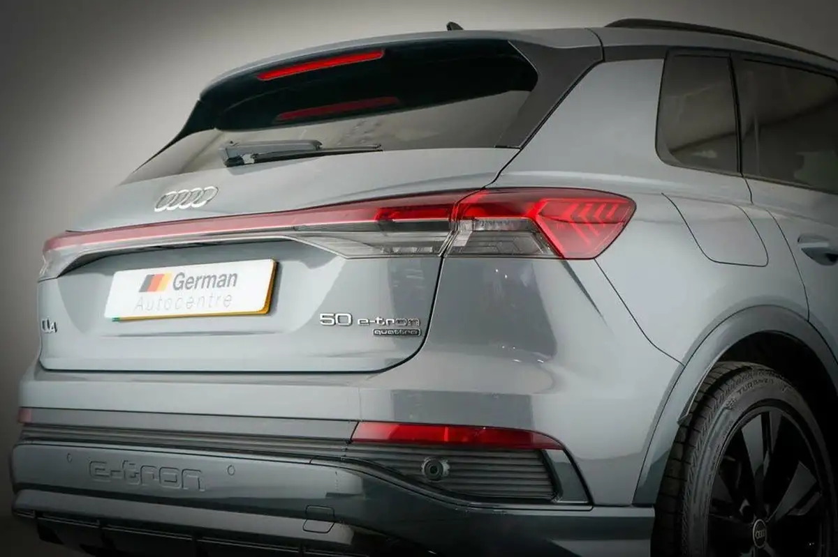 2023-audi-q4-e-tron-50e-s-line-station-wagon-big-4