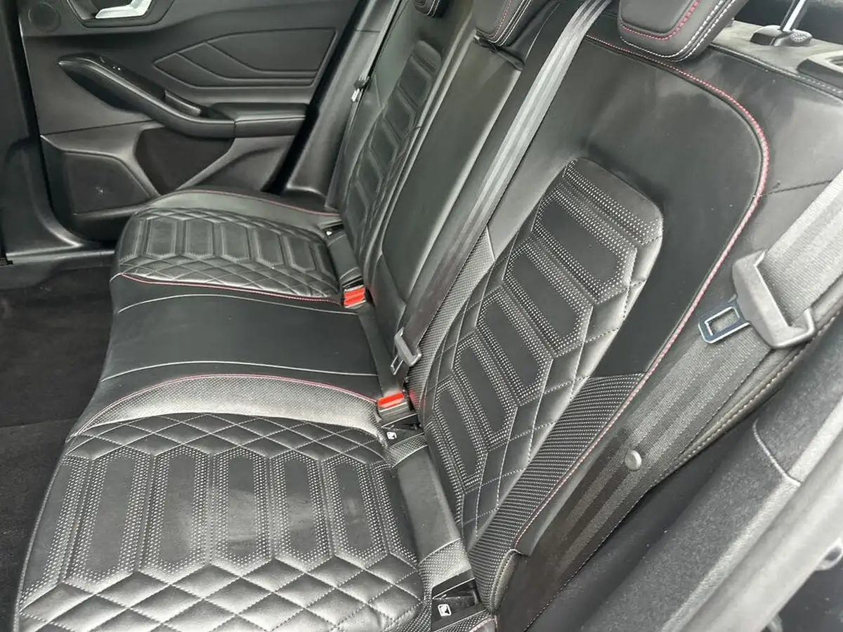 2022-ford-focus-10t-st-line-vignale-155ps-hybrid-mhev-hatchback-big-13