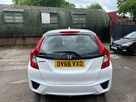 2016-honda-jazz-13-i-vtec-se-cvt-small-3