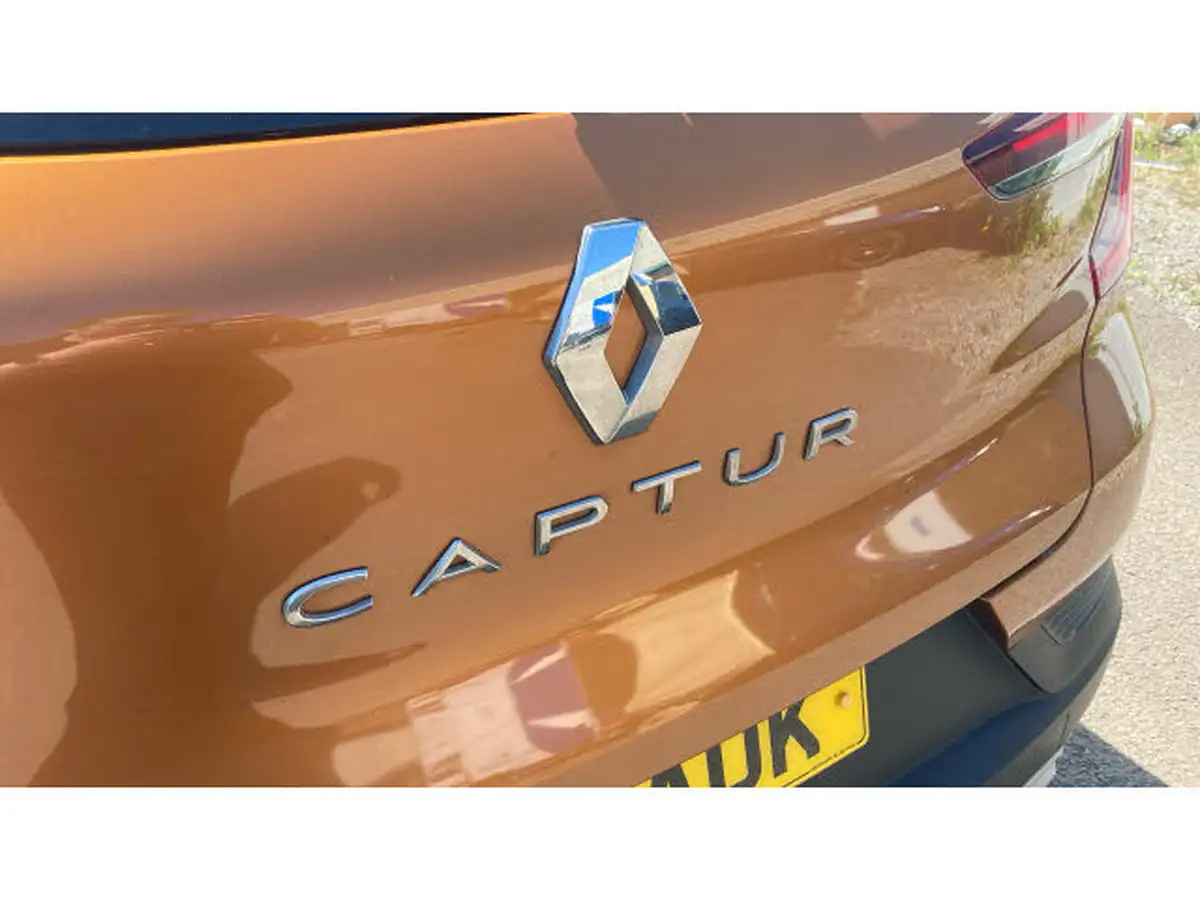 2021-renault-captur-10-tce-iconic-100bhp-big-20