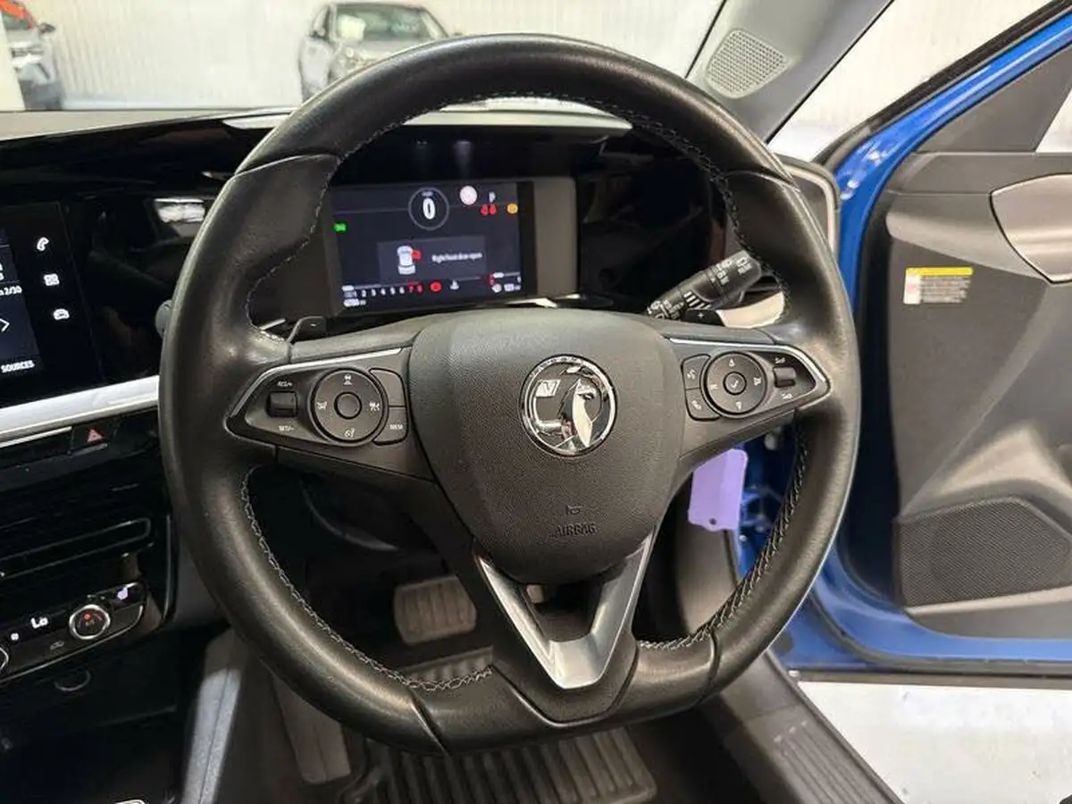 2022-vauxhall-mokka-12-elite-edition-130ps-auto-big-17