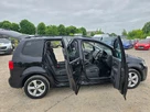 2014-volkswagen-touran-small-16