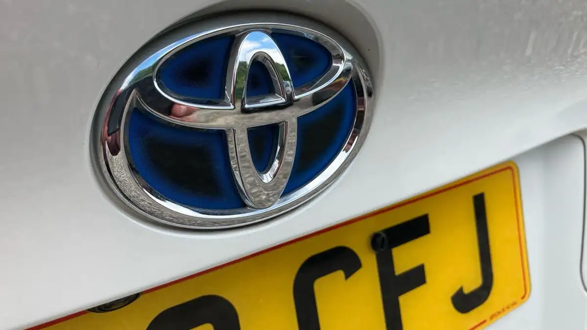 2022-toyota-c-hr-18-vvt-i-excel-big-36
