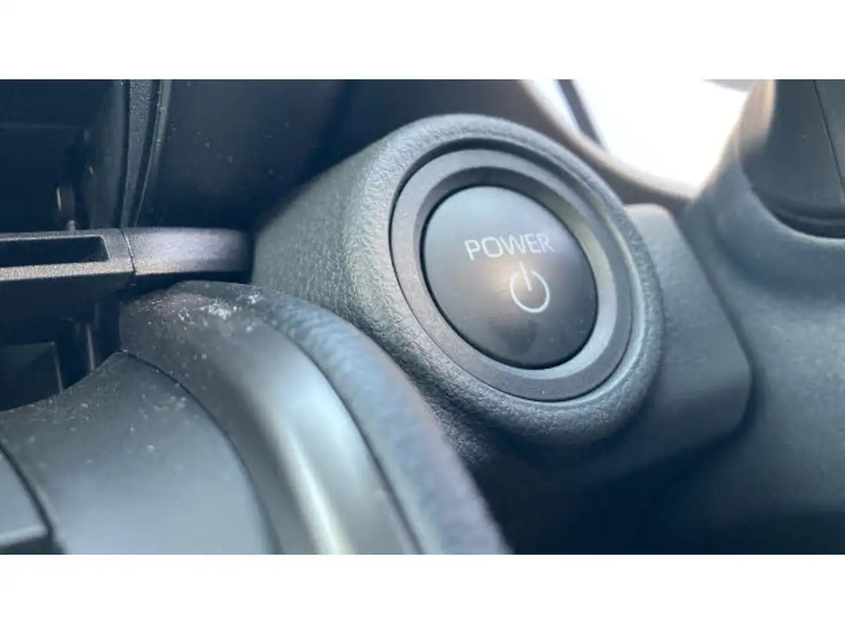 2024-toyota-c-hr-20-vvt-i-design-220bhp-plug-in-big-39