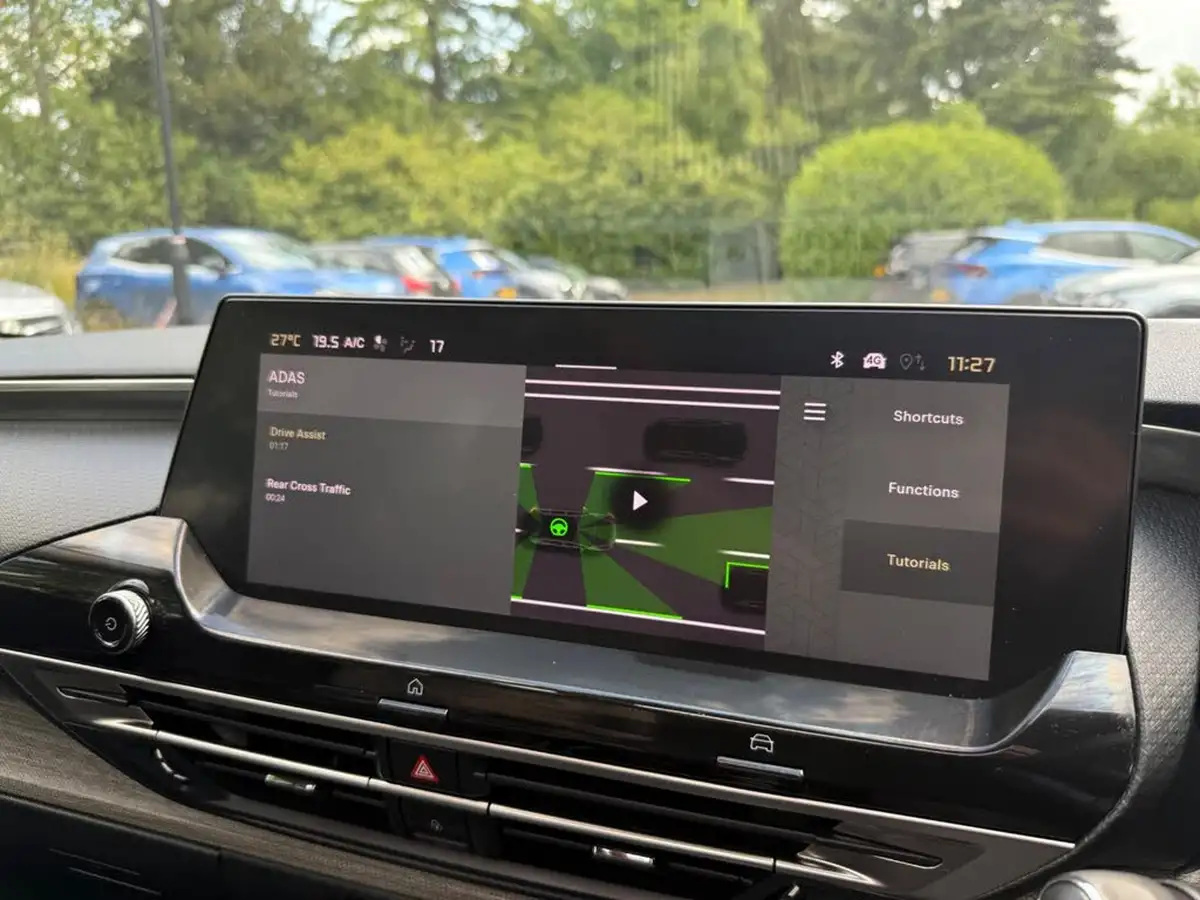 2022-citroen-c5-x-16-puretech-shine-plus-225ps-plug-in-hybrid-e-eat8-big-63