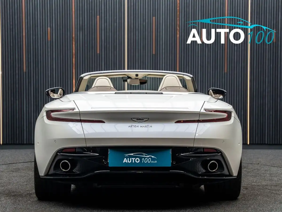 2018-aston-martin-db11-40-v8-big-26