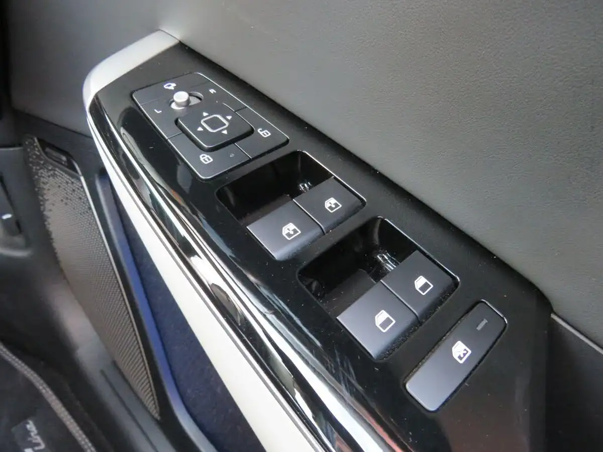2023-kia-ev6-e-gt-line-s-225bhp-big-37