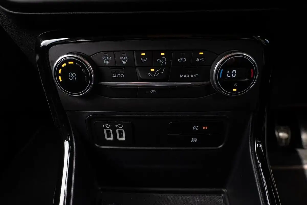 2019-ford-ecosport-10t-st-line-125ps-big-18