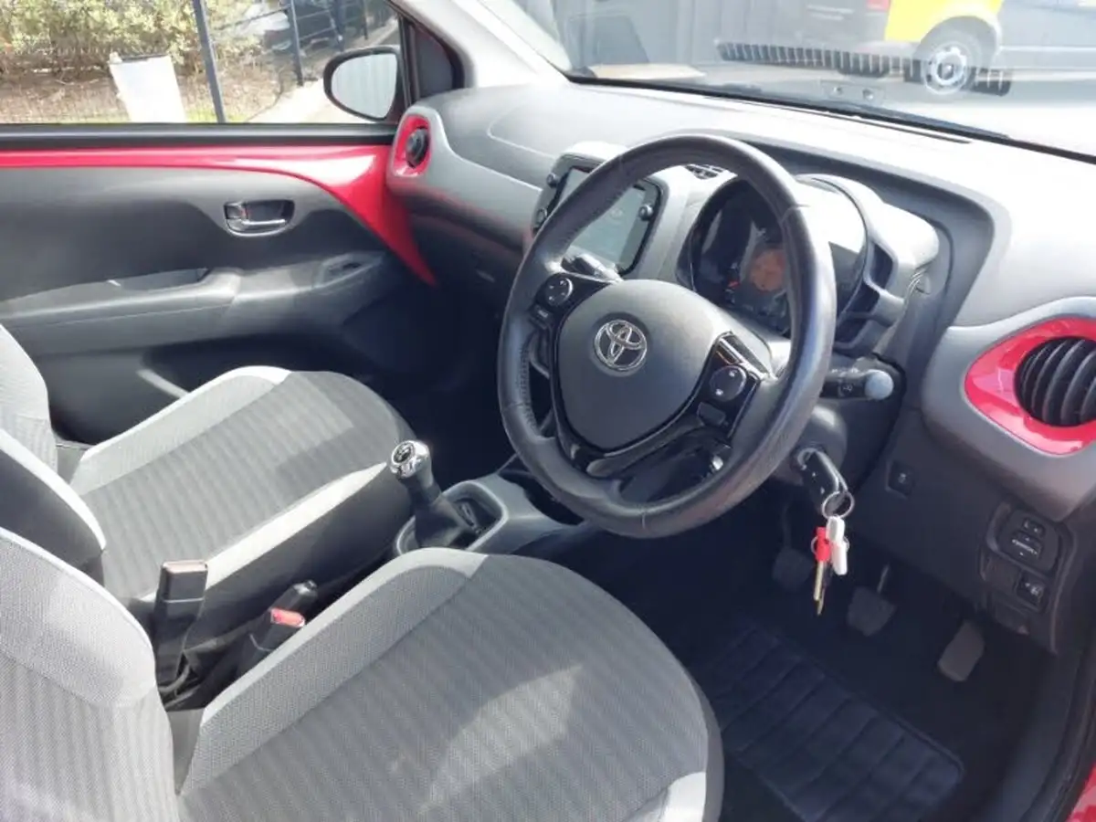 2020-toyota-aygo-10-vvt-i-x-trend-big-11