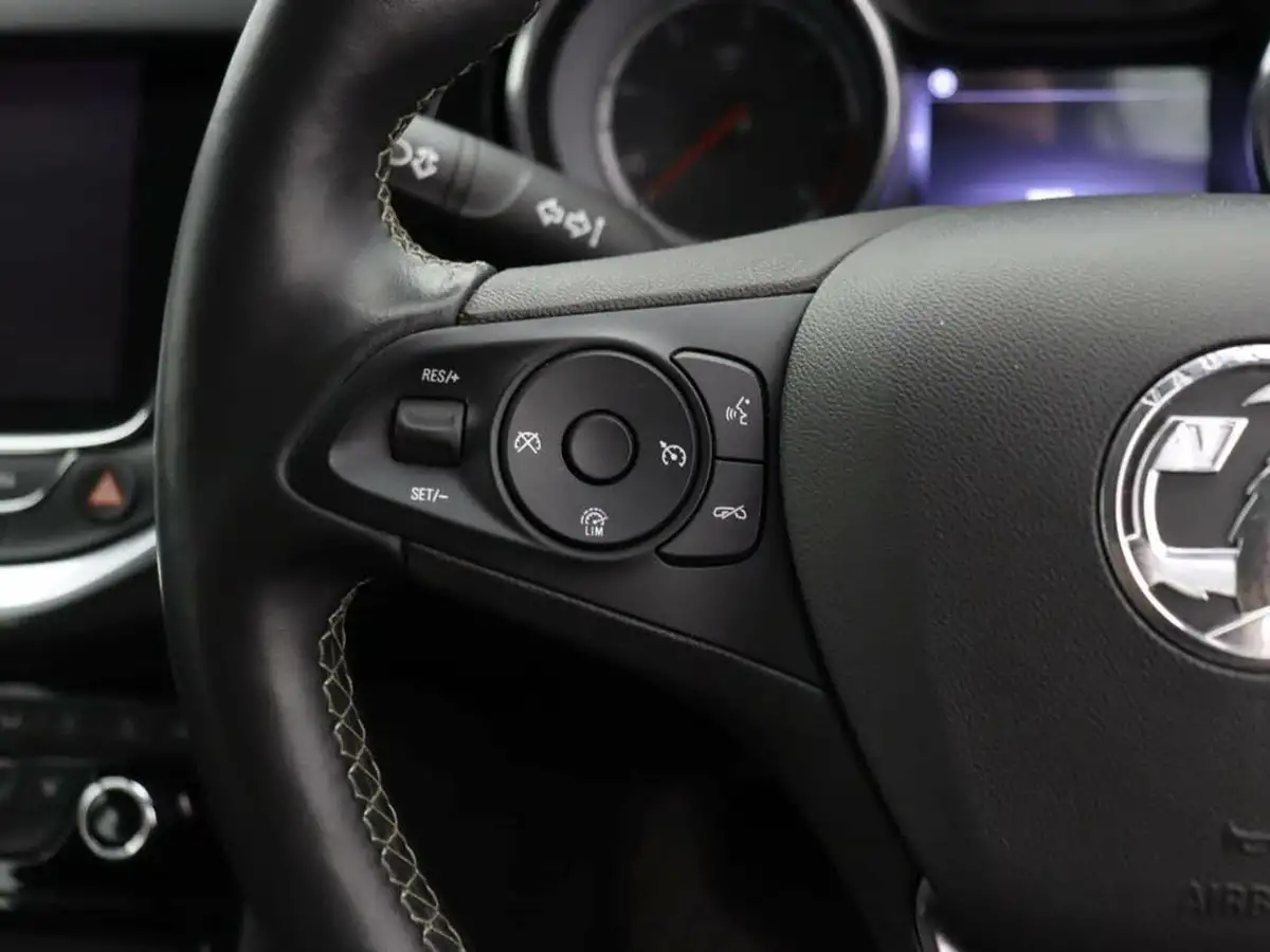 2019-vauxhall-astra-16cdti-elite-nav-136ps-ss-blueinjection-sport-tourer-auto-big-39