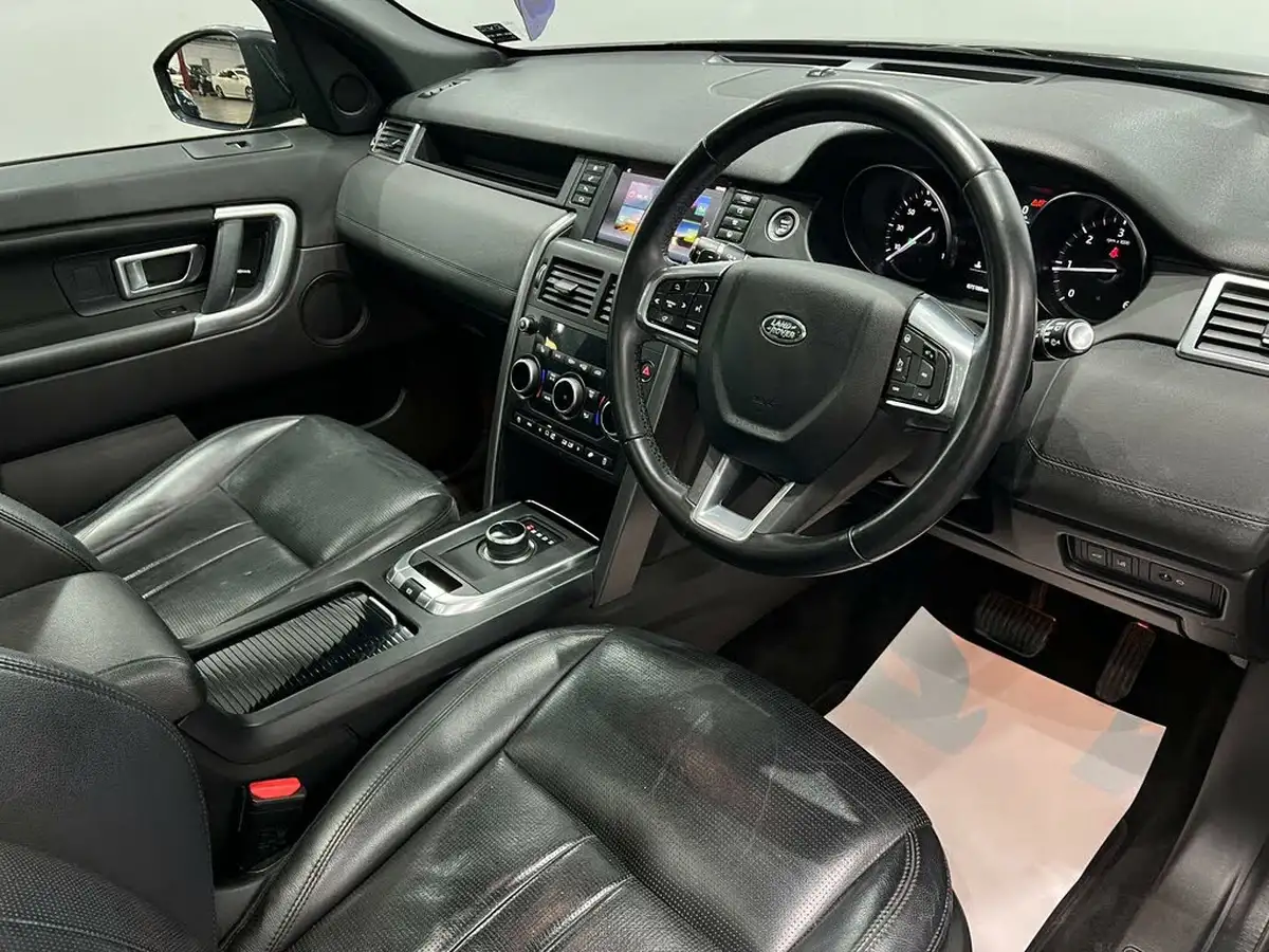 2019-land-rover-discovery-sport-20td4-landmark-big-22