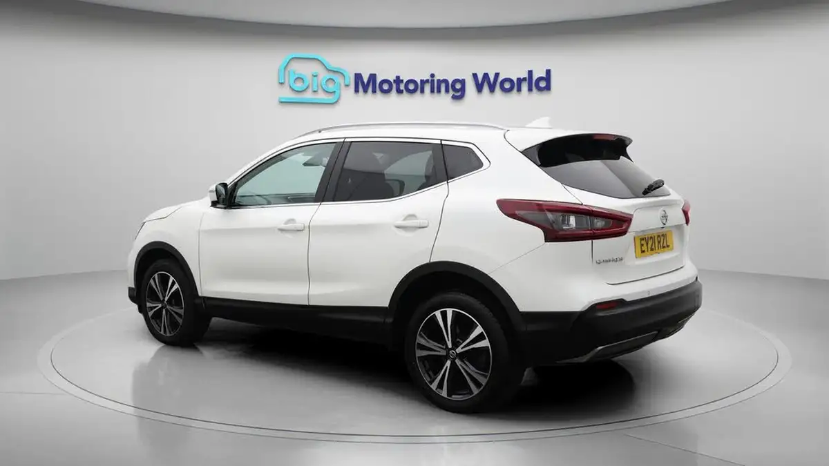 2021-nissan-qashqai-13-dig-t-n-connecta-158ps-xtronic-big-5