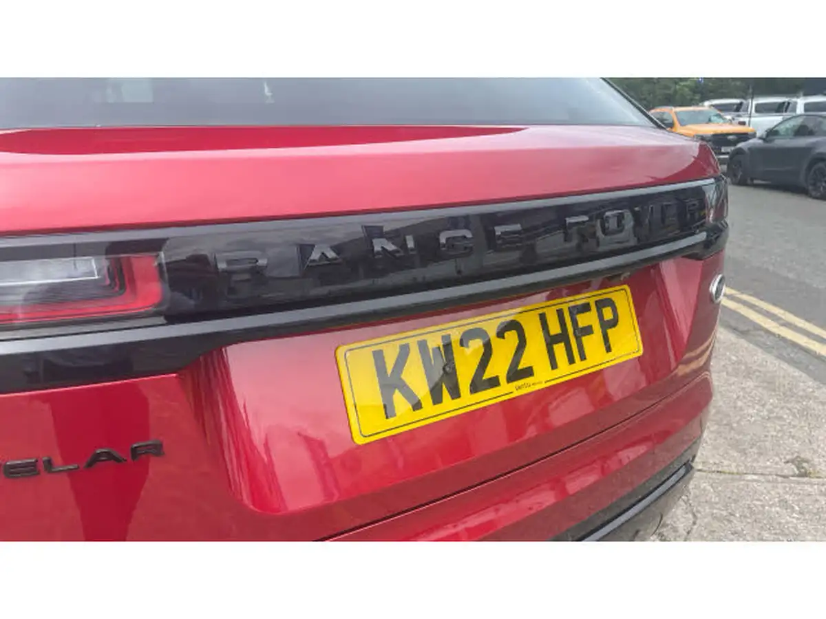 2022-land-rover-range-rover-velar-20-d200-velar-big-29