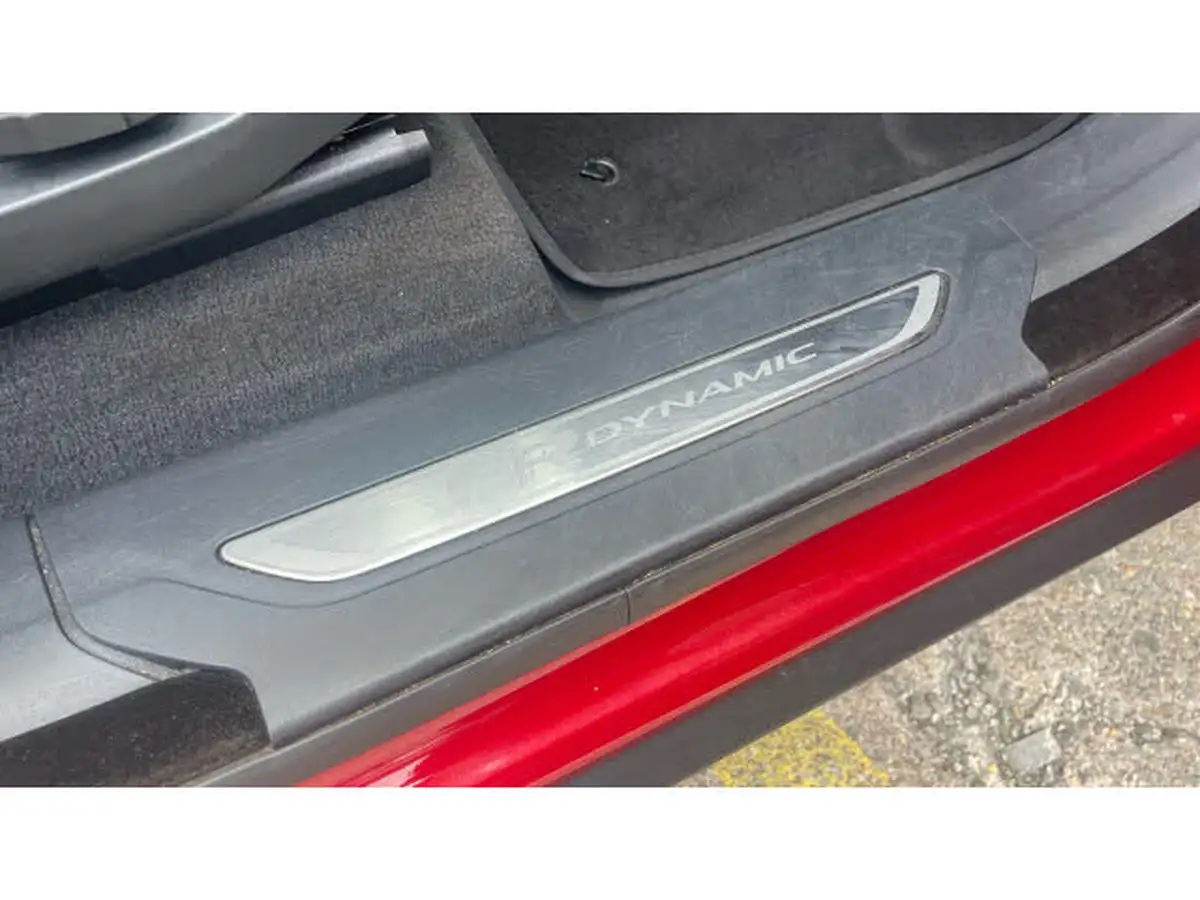 2022-land-rover-range-rover-velar-20-d200-velar-big-53