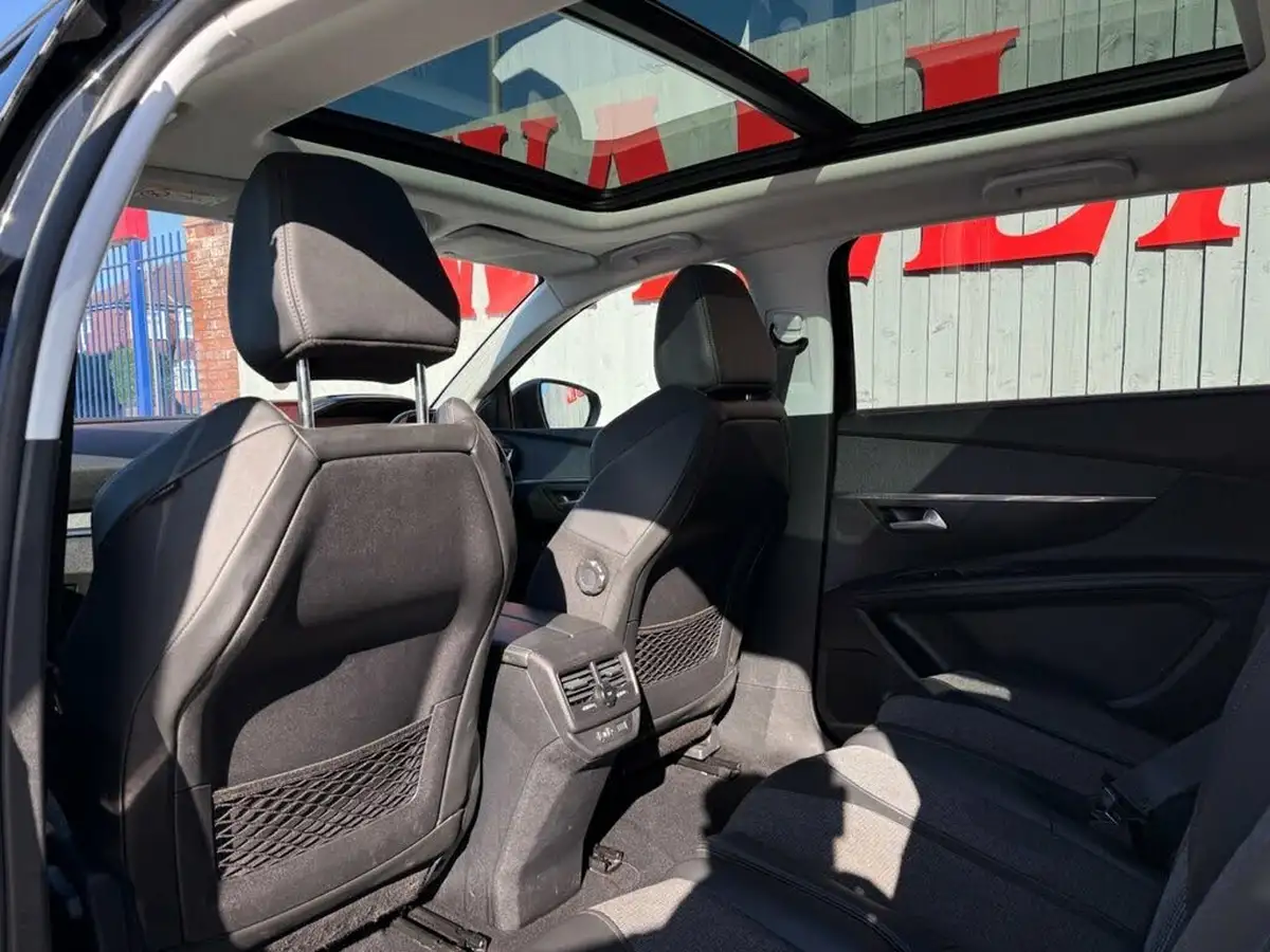 2020-peugeot-5008-suv-12-puretech-allure-big-43