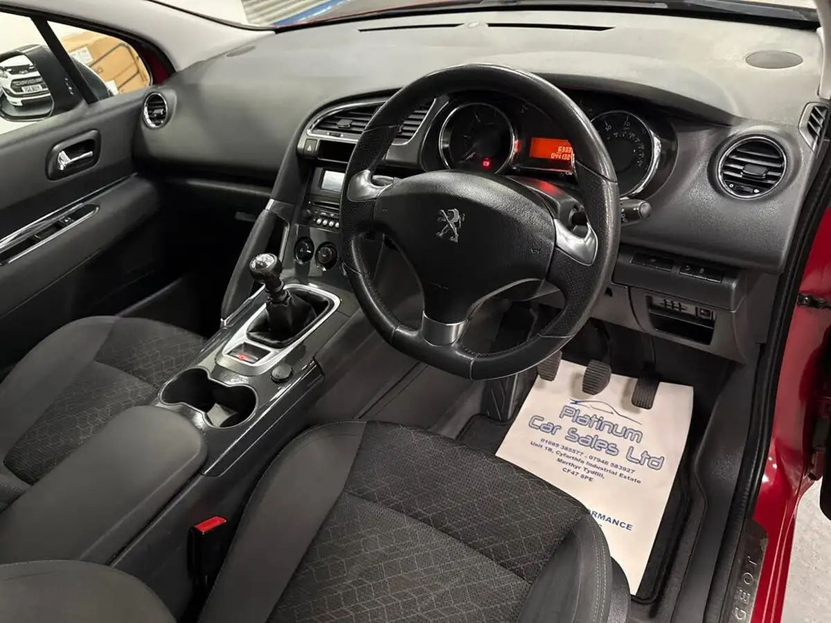 2017-kgm-ssangyong-turismo-22td-ex-auto-big-10