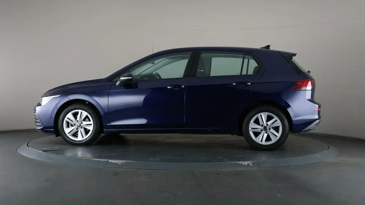 2022-volkswagen-golf-15-tsi-life-130ps-hatchback-big-34