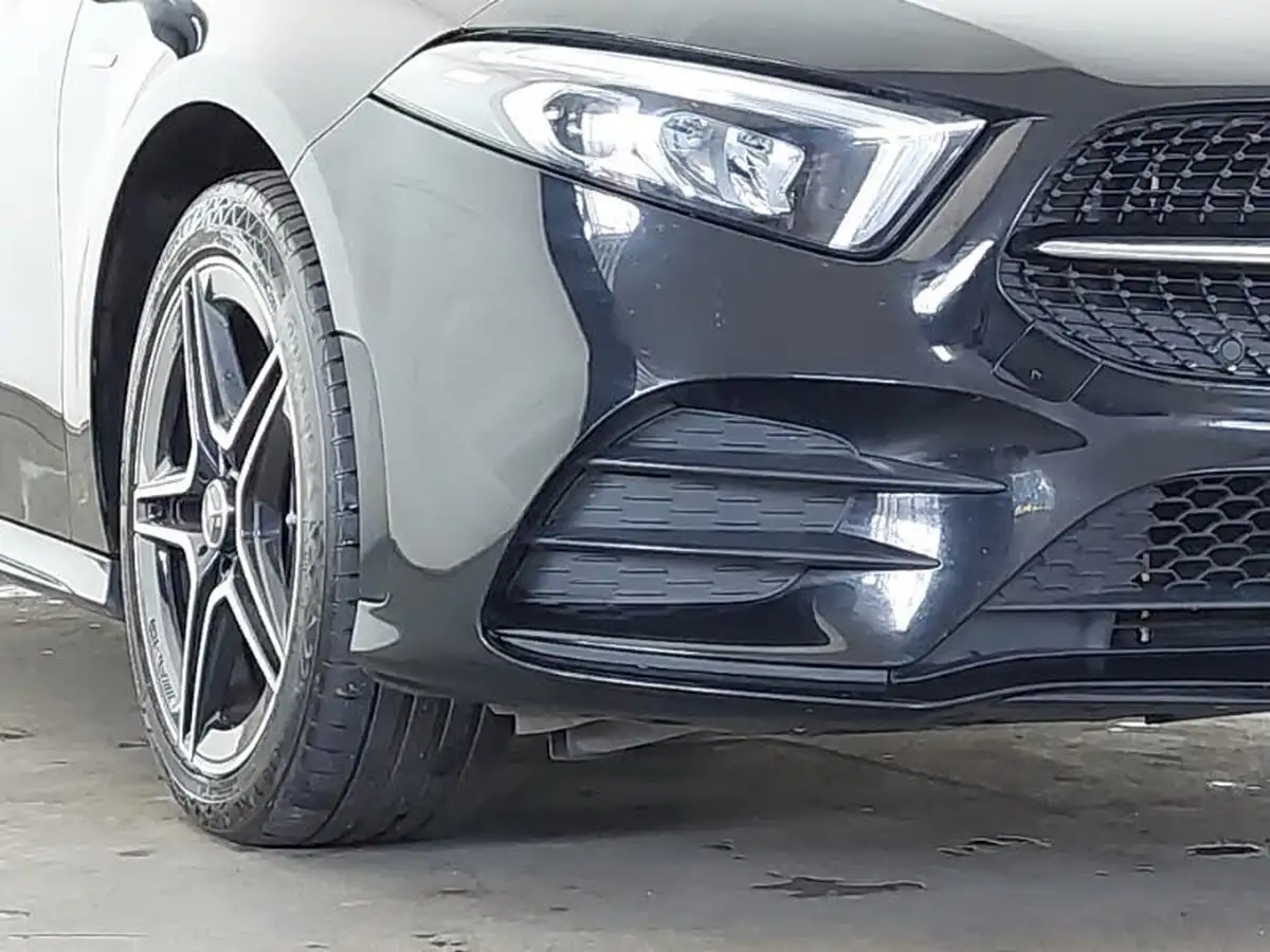 2021-mercedes-benz-a-class-13-a250e-amg-line-edition-hatchback-5d-big-8
