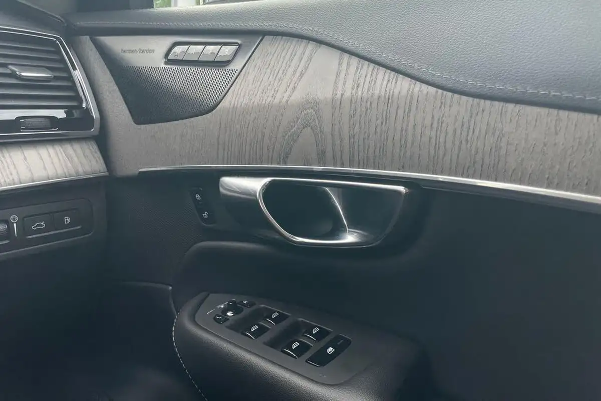 2022-volvo-xc90-20-t8-inscription-pro-455bhp-big-46