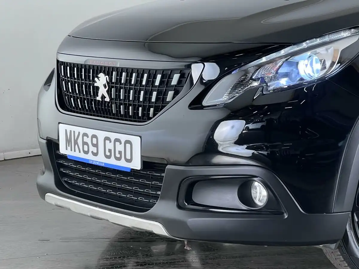 2019-peugeot-2008-suv-12-puretech-gt-line-110bhp-eat6-big-42