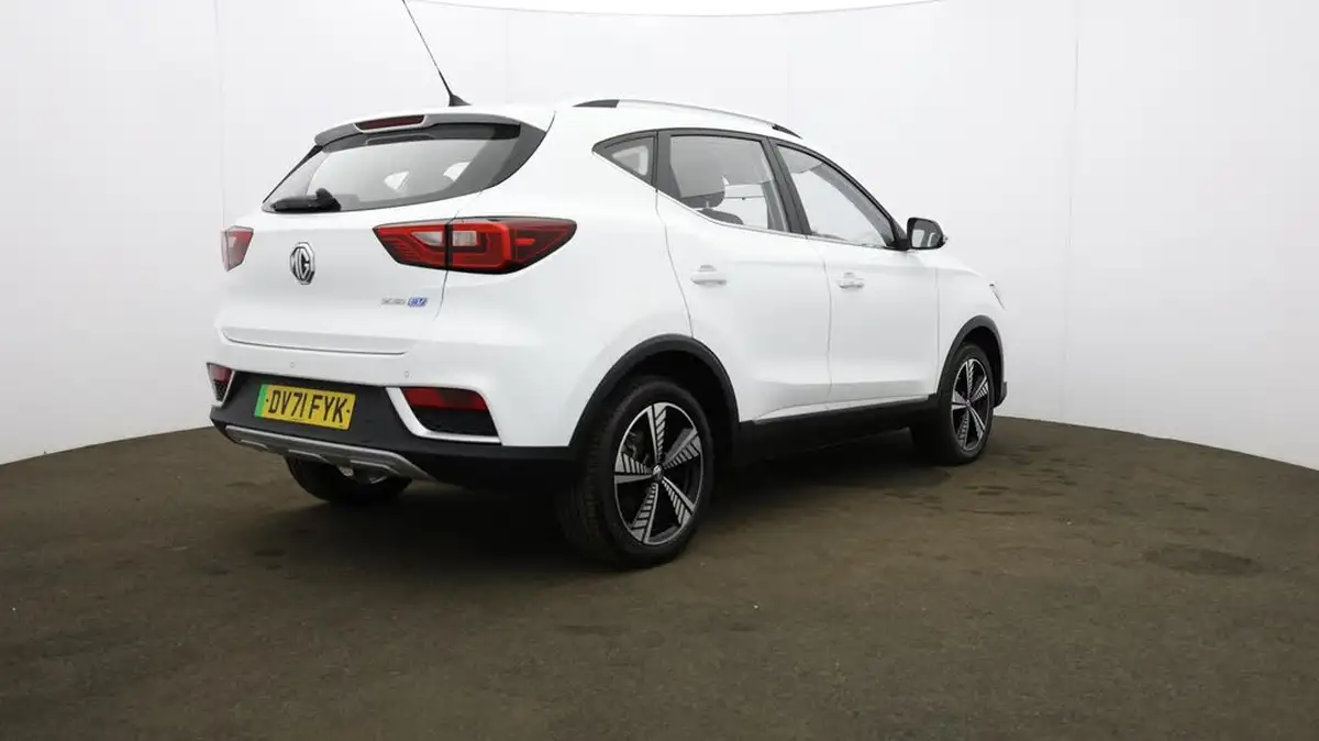 2021-mg-zs-suv-e-exclusive-ev-big-50