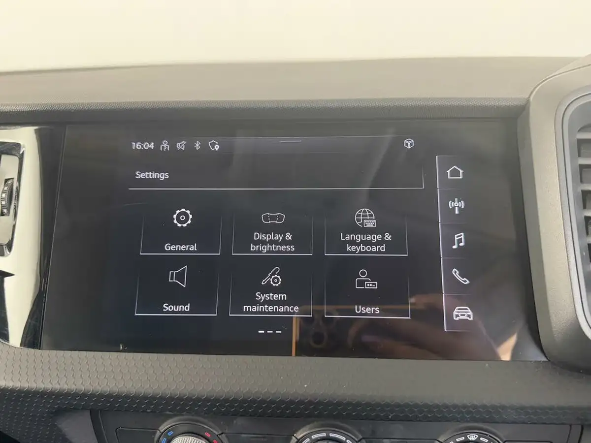 2021-audi-a1-10-25-tfsi-technik-big-45