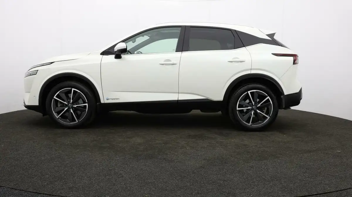 2023-nissan-qashqai-15-tekna-big-62