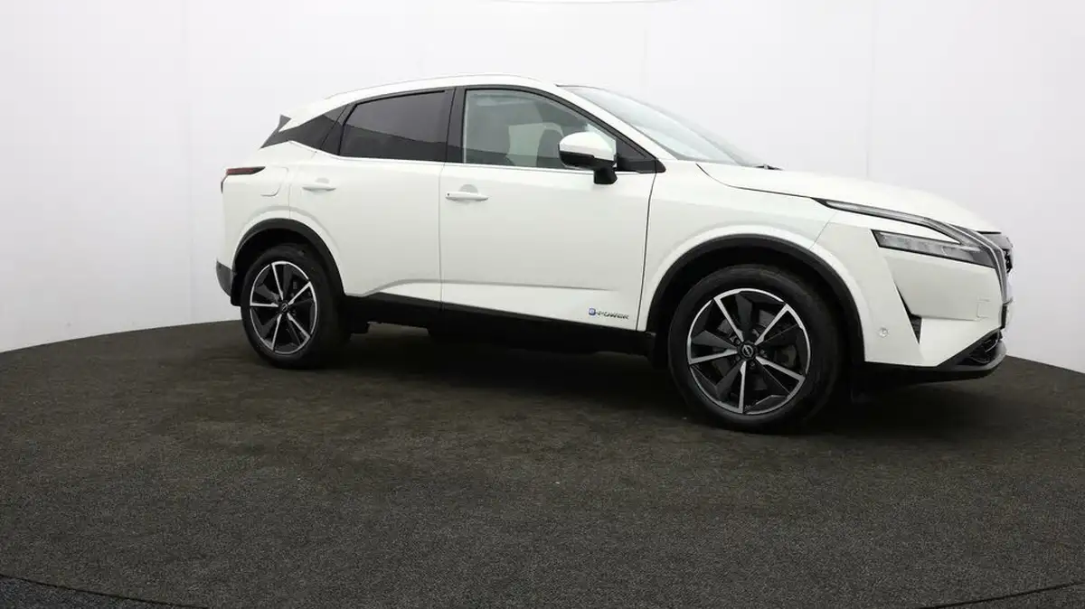 2023-nissan-qashqai-15-tekna-big-38