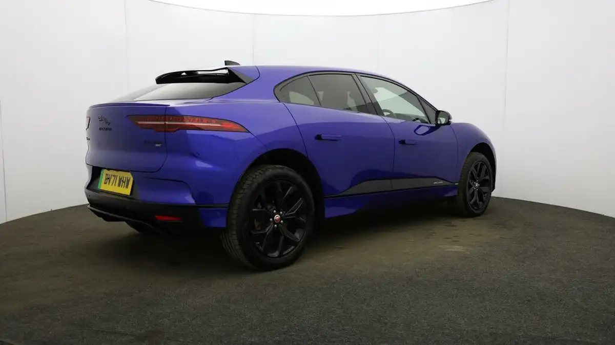 2021-jaguar-i-pace-ev400-hse-big-47
