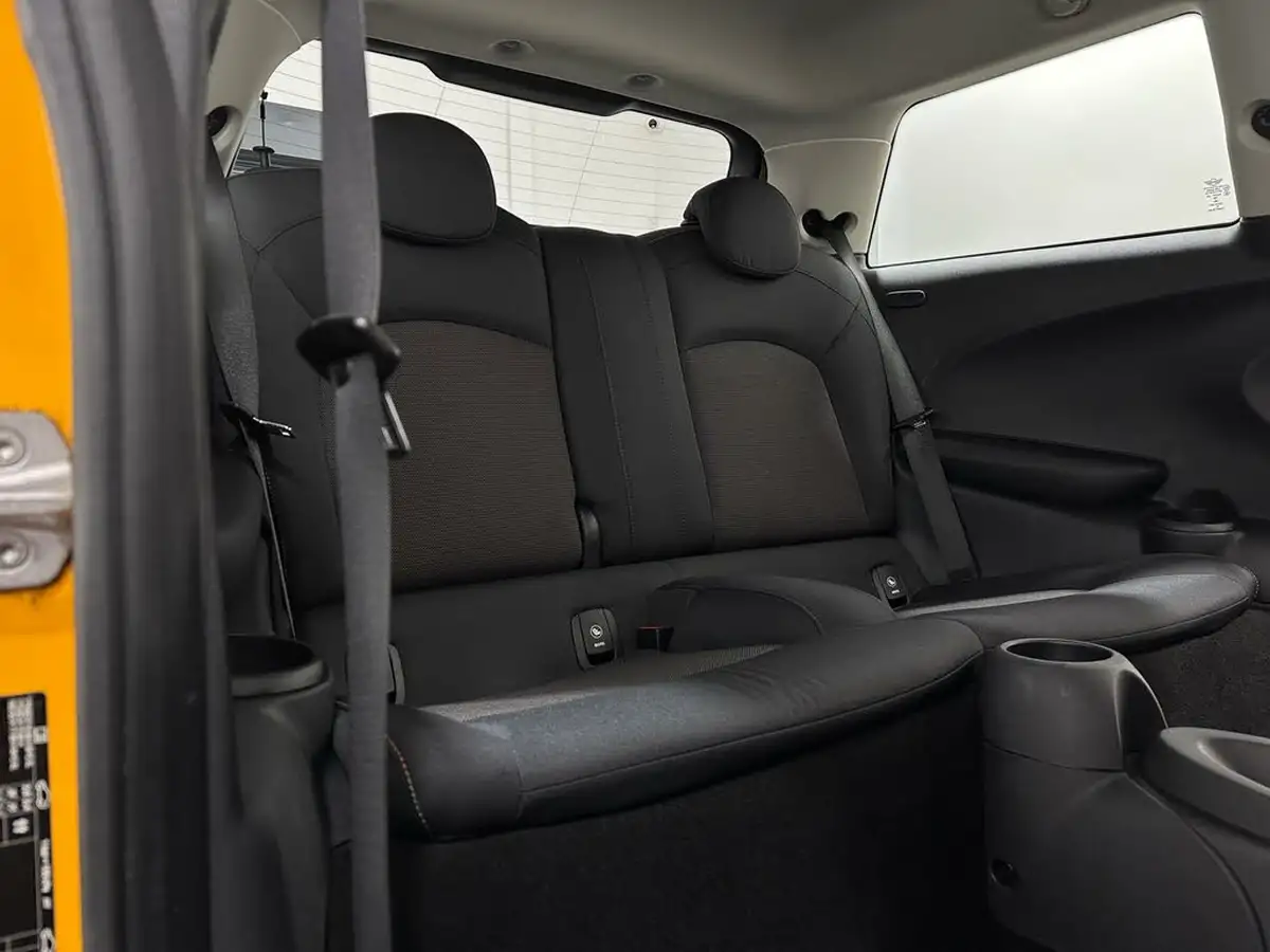 2016-mini-cooper-12-one-3d-big-31