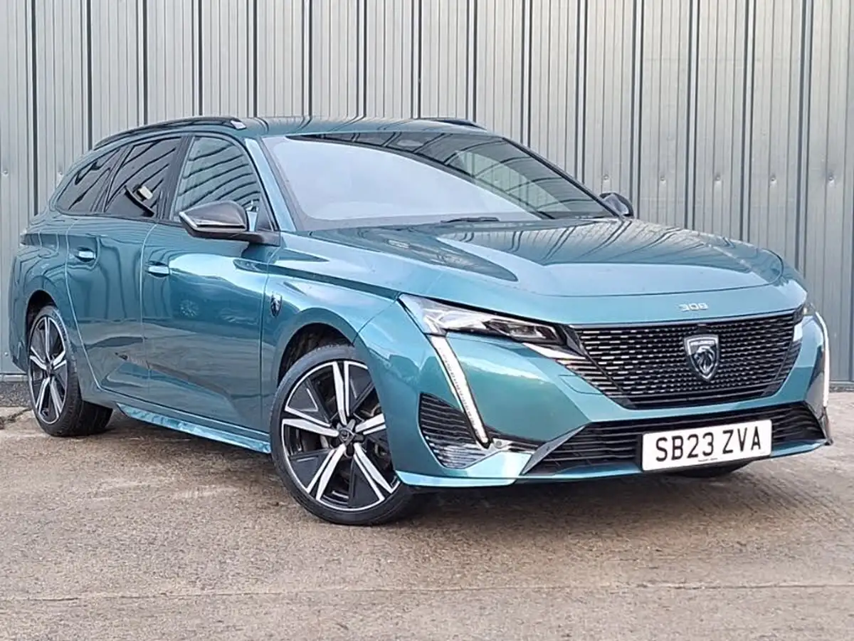 2023-peugeot-308-sw-12-puretech-gt-130ps-ss-eat8-big-0