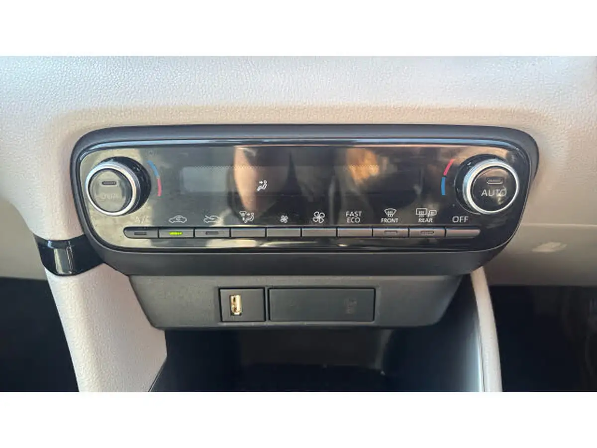 2023-toyota-yaris-15-vvt-i-excel-big-36