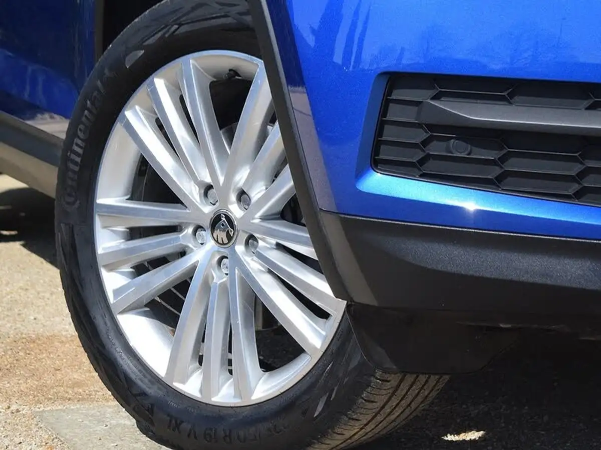 2021-skoda-kodiaq-15-tsi-se-l-dsg-big-8