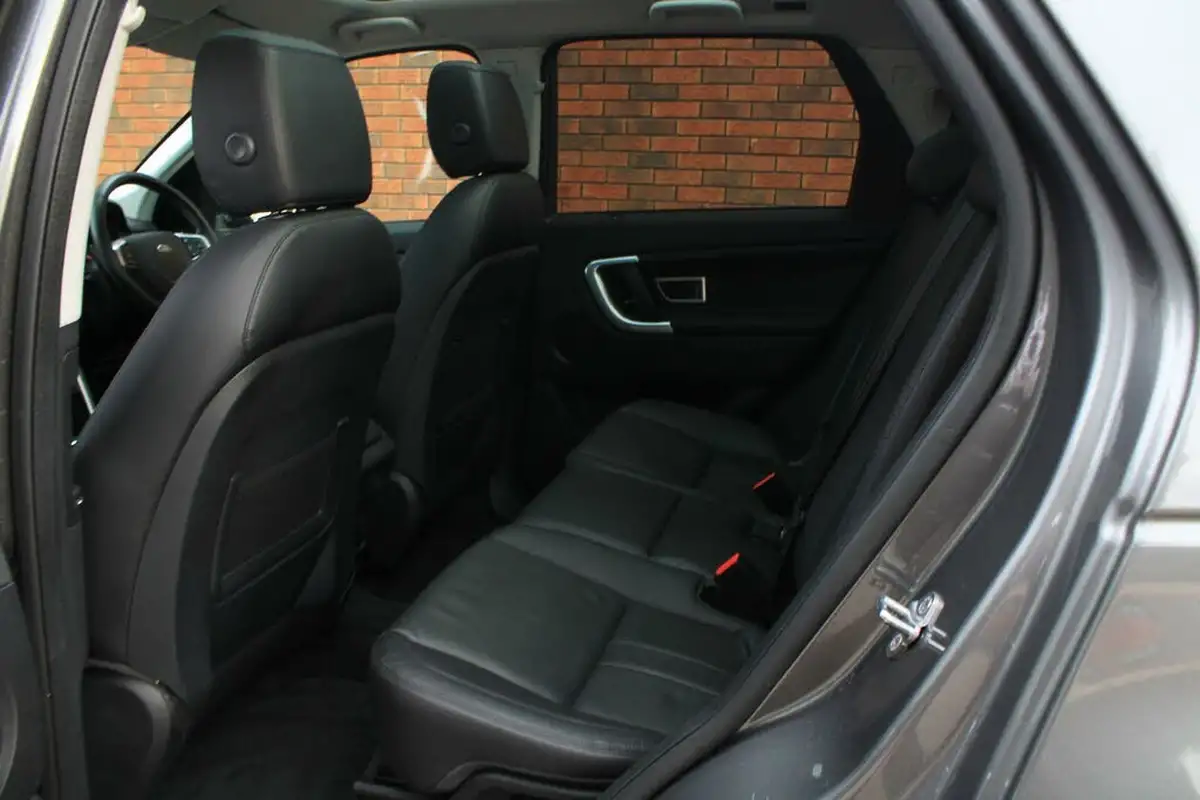 2018-land-rover-discovery-sport-20-si4-hse-big-21
