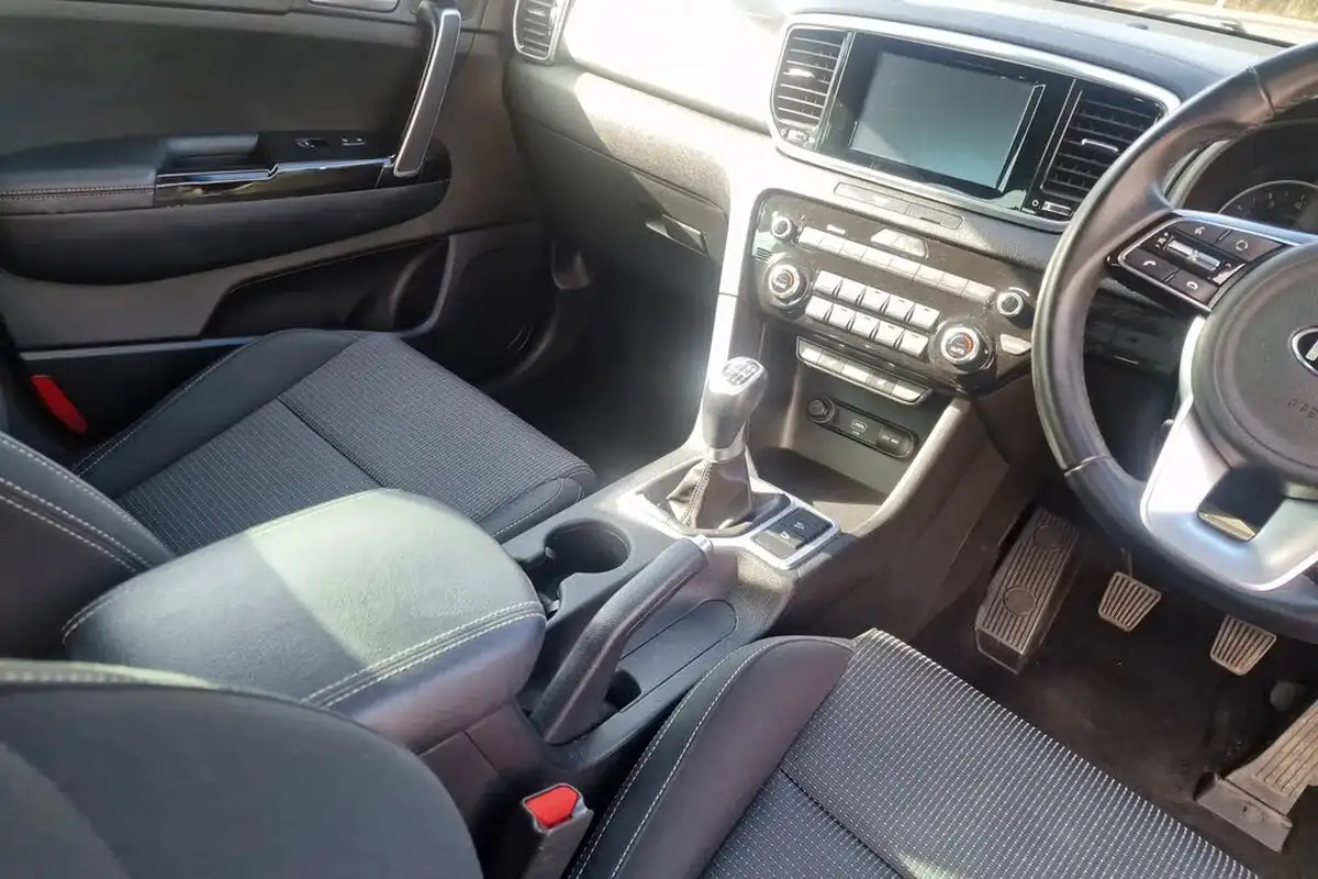 2019-kia-sportage-16-gdi-2-big-11
