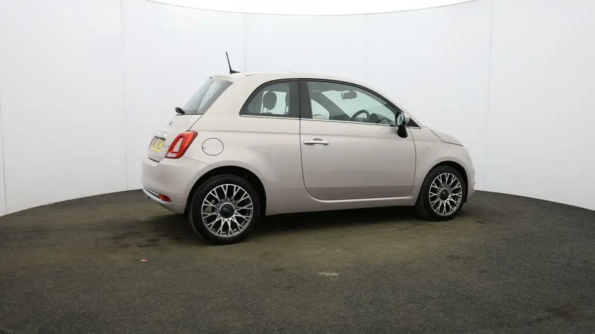 2020-fiat-500-10-star-big-45