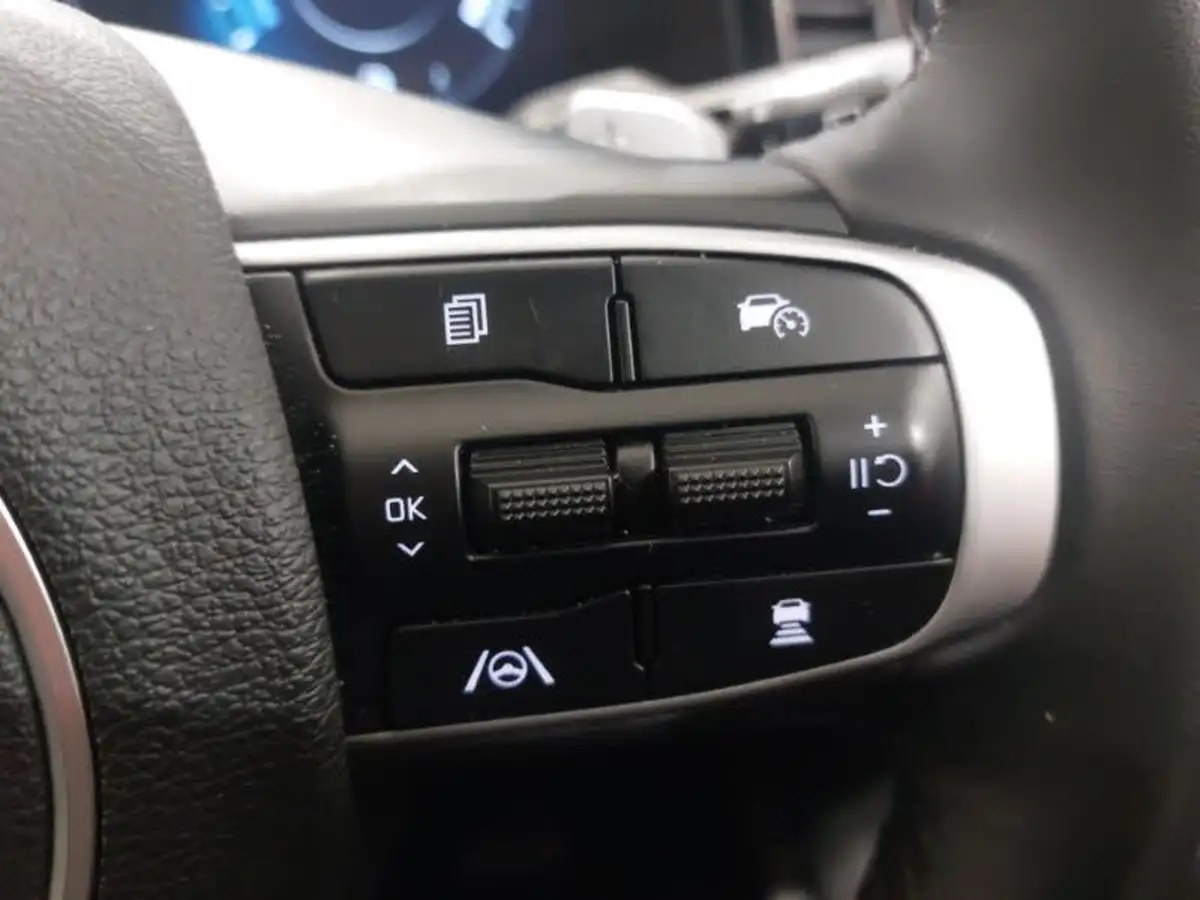 2024-kia-sportage-16-t-gdi-3-207bhp-hev-auto-big-17